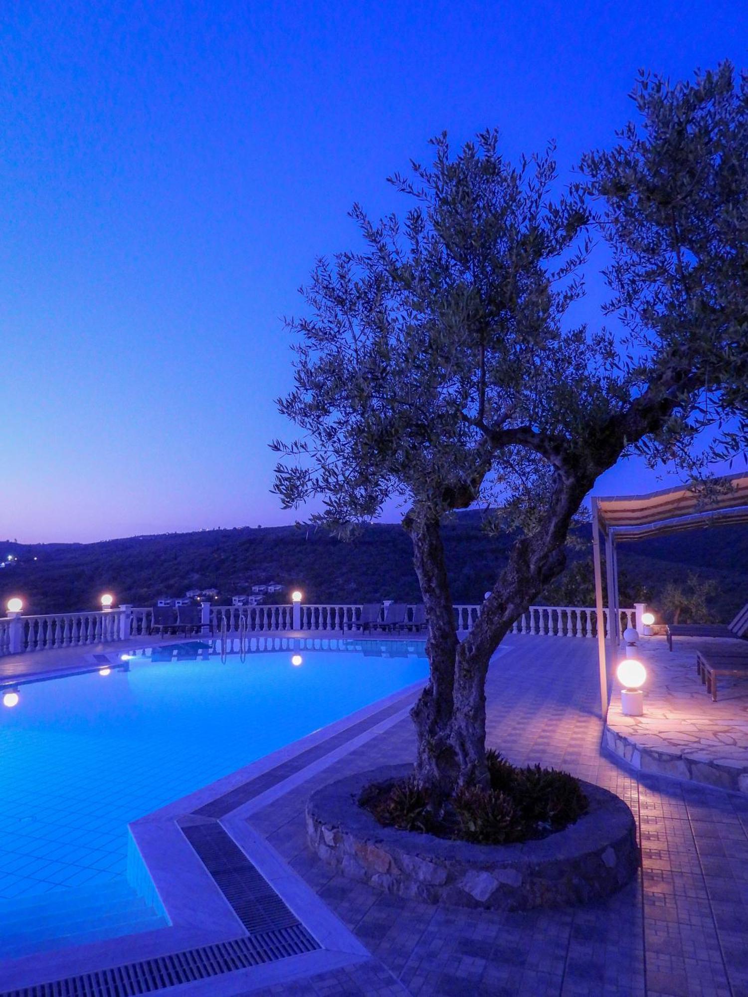 Thanos Village Gialova Exterior foto
