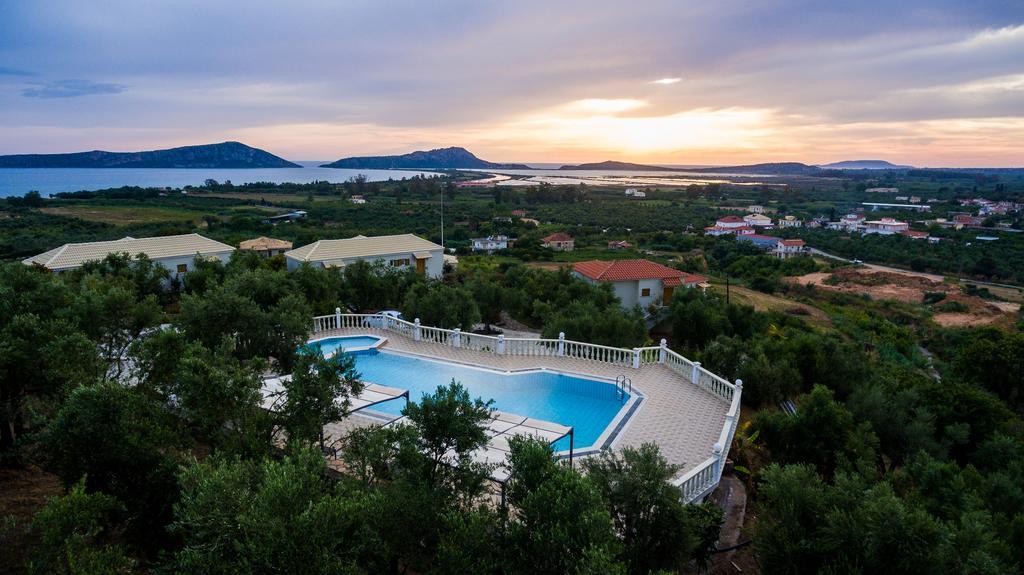 Thanos Village Gialova Exterior foto